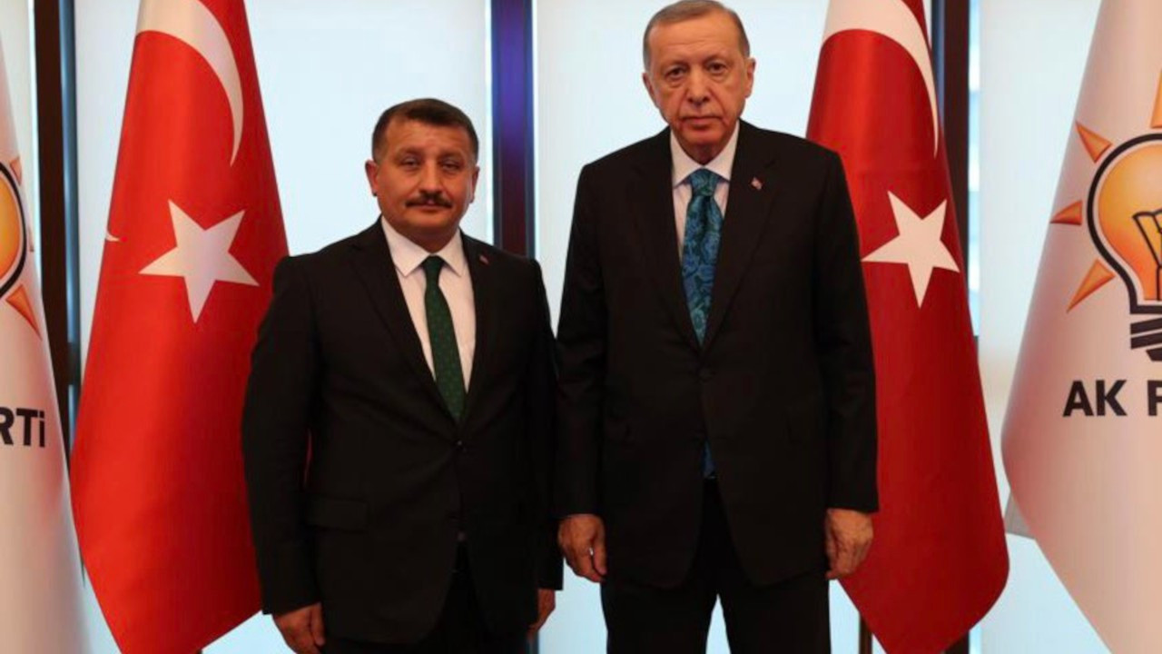 Erdoğan, AK Parti'de 6 il başkanlığına atama yaptı