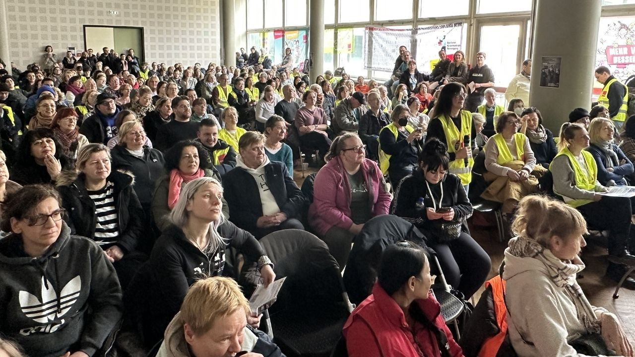 Almanya’da grev: ‘Sağlık da çalışanları da altın değerinde’