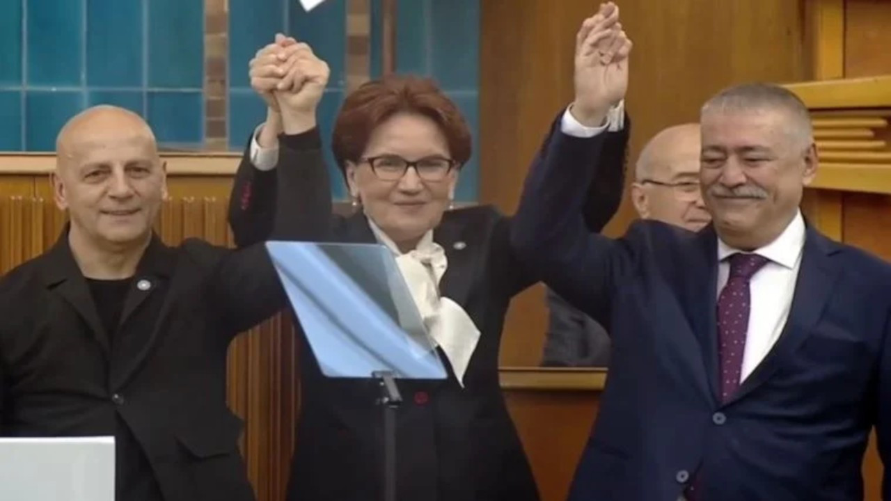 AK Parti'den istifa edip İYİ Parti'ye katıldı: Rozetini Akşener taktı