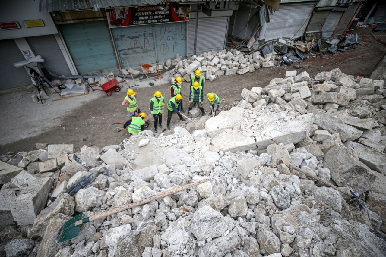 Depremde yıkılan tarihi İhsaniye Camisi için kurtarma çalışması başlatıldı - Sayfa 3