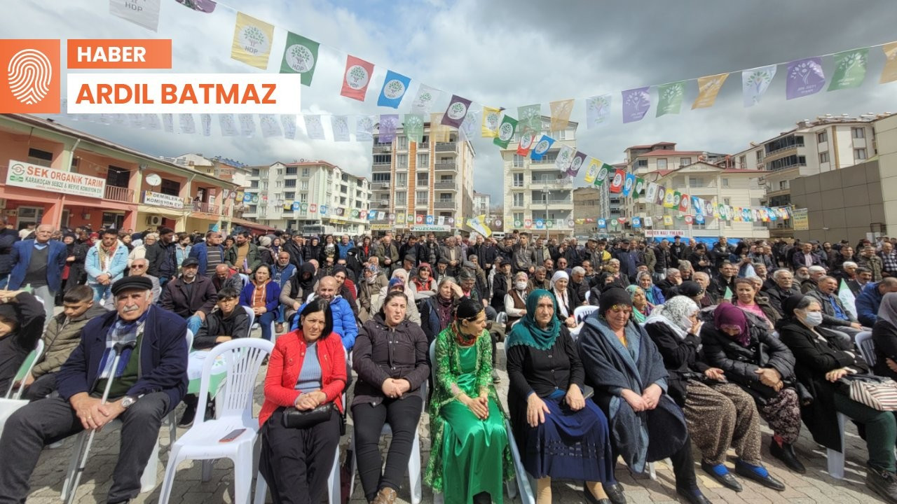 Karakoçan'da Demirtaş'ın mesajı okundu: 'Gelecek Newroz'da birlikte halaya duracağız'