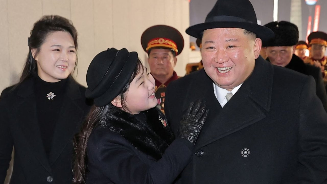 Kim Jong-un, kızıyla izledi: Kuzey Kore'den 'nükleer' tatbikat