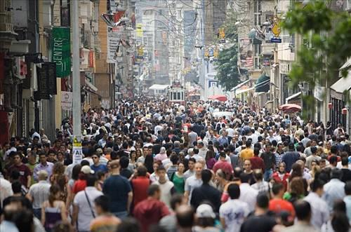 Araştırma: İstanbullular en çok şubat ayında mutsuz... - Sayfa 1