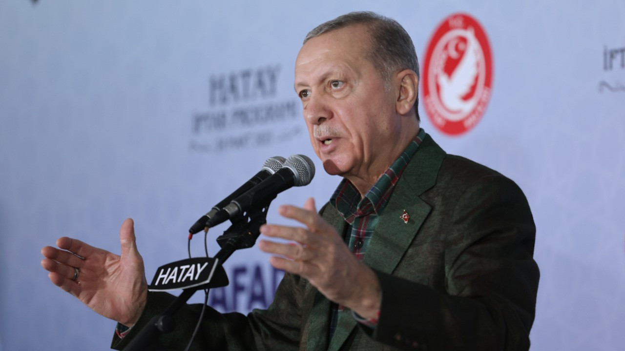 Erdoğan: Siyasi hırslarından başka bir şey görmeyenlere milletimiz hak ettikleri dersi verecek