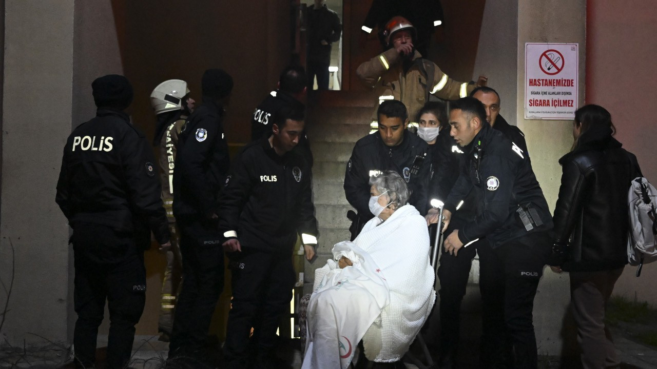 Sultan Abdülhamid Han Hastanesi'nde yangın: Bir hasta hayatını kaybetti