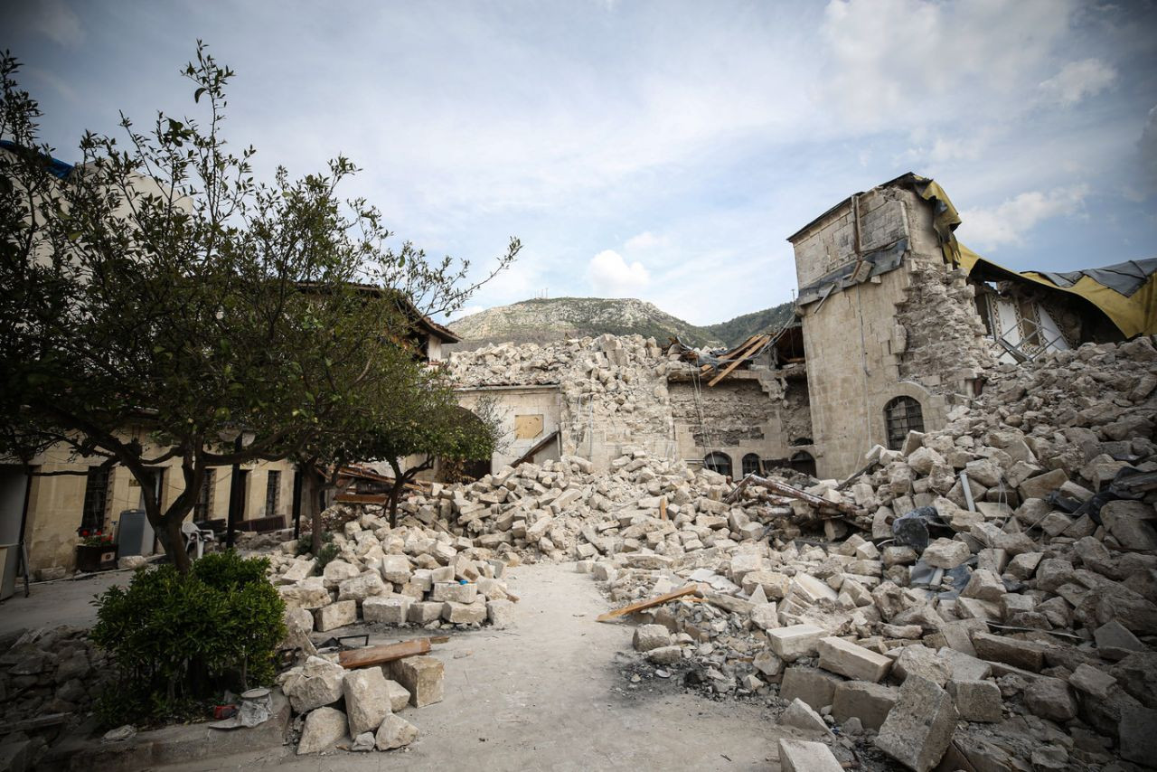 Depremde yıkılan tarihi cami kurtarılıyor - Sayfa 4