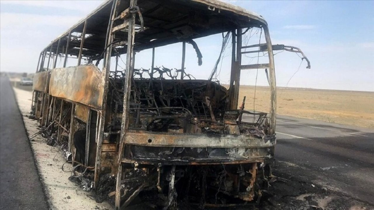 Umrecileri taşıyan otobüs yandı: 20 ölü, 29 yaralı