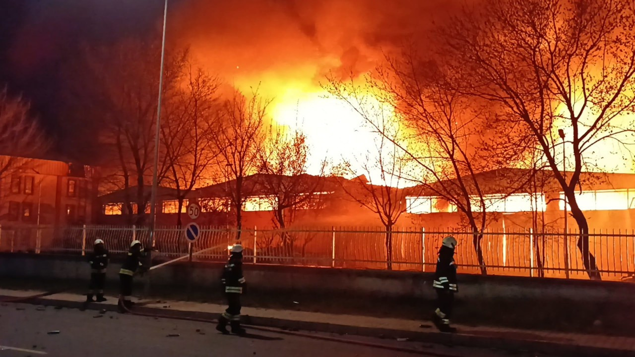 Çerkezköy'de parfüm fabrikasında yangın