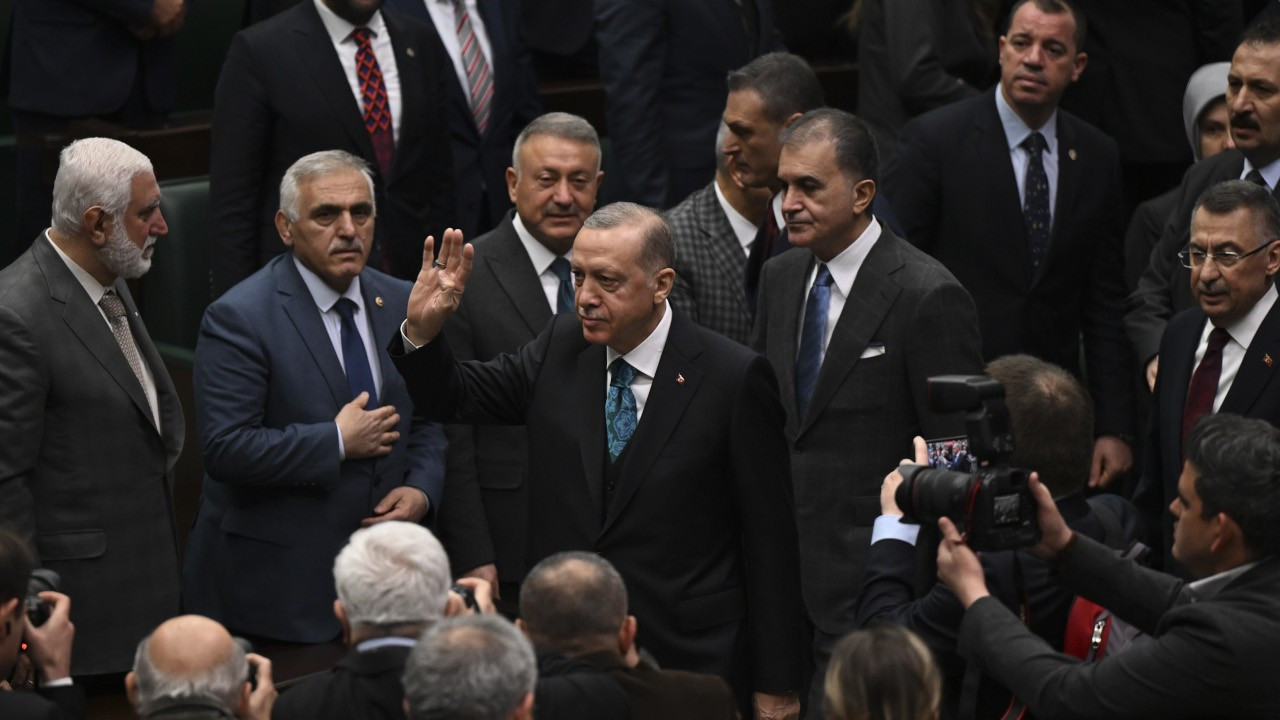 Bekir Ağırdır: Erdoğan kazanmak için gerekli oya ulaşamıyor