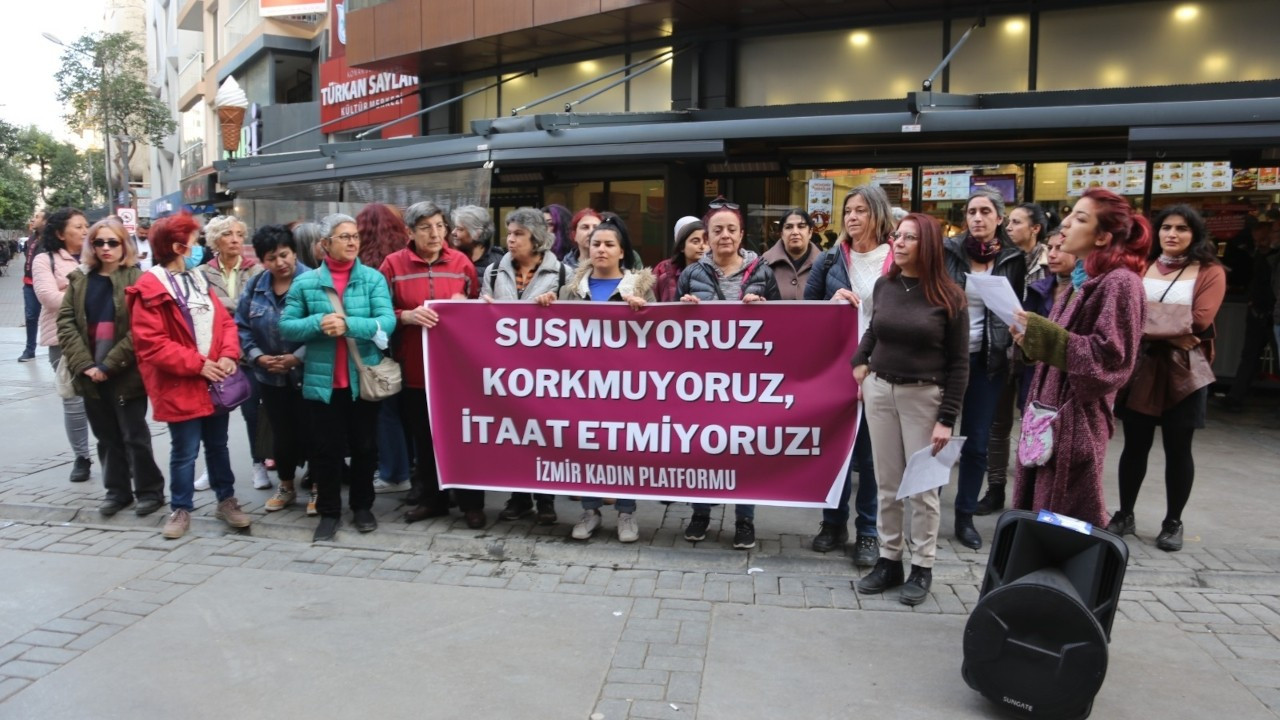 İzmir Kadın Platformu: Gözaltı ve tutuklamalarla susturamazsınız