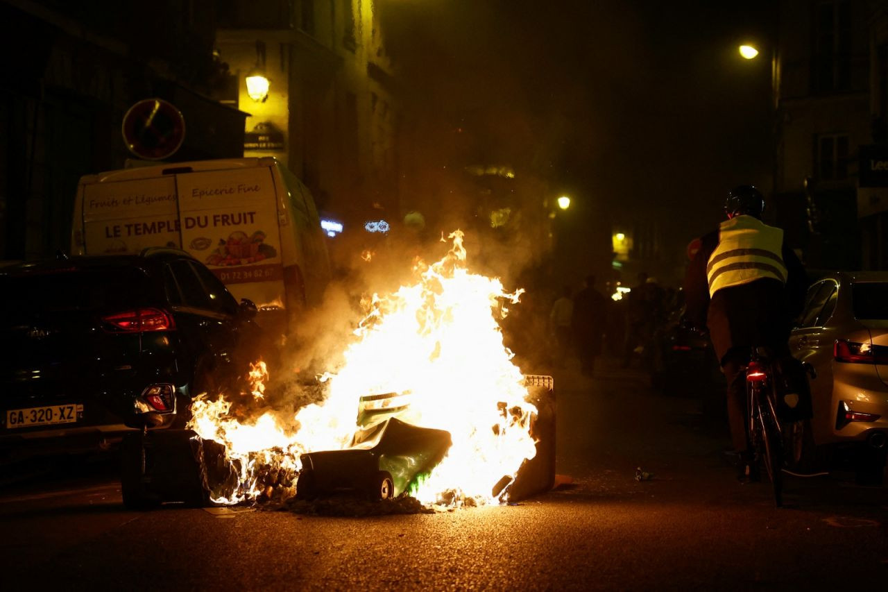 Fransa polis şiddetine karşı ayakta: 'Cinsel taciz' ve 'cinayete teşebbüs' suçlamaları - Sayfa 2