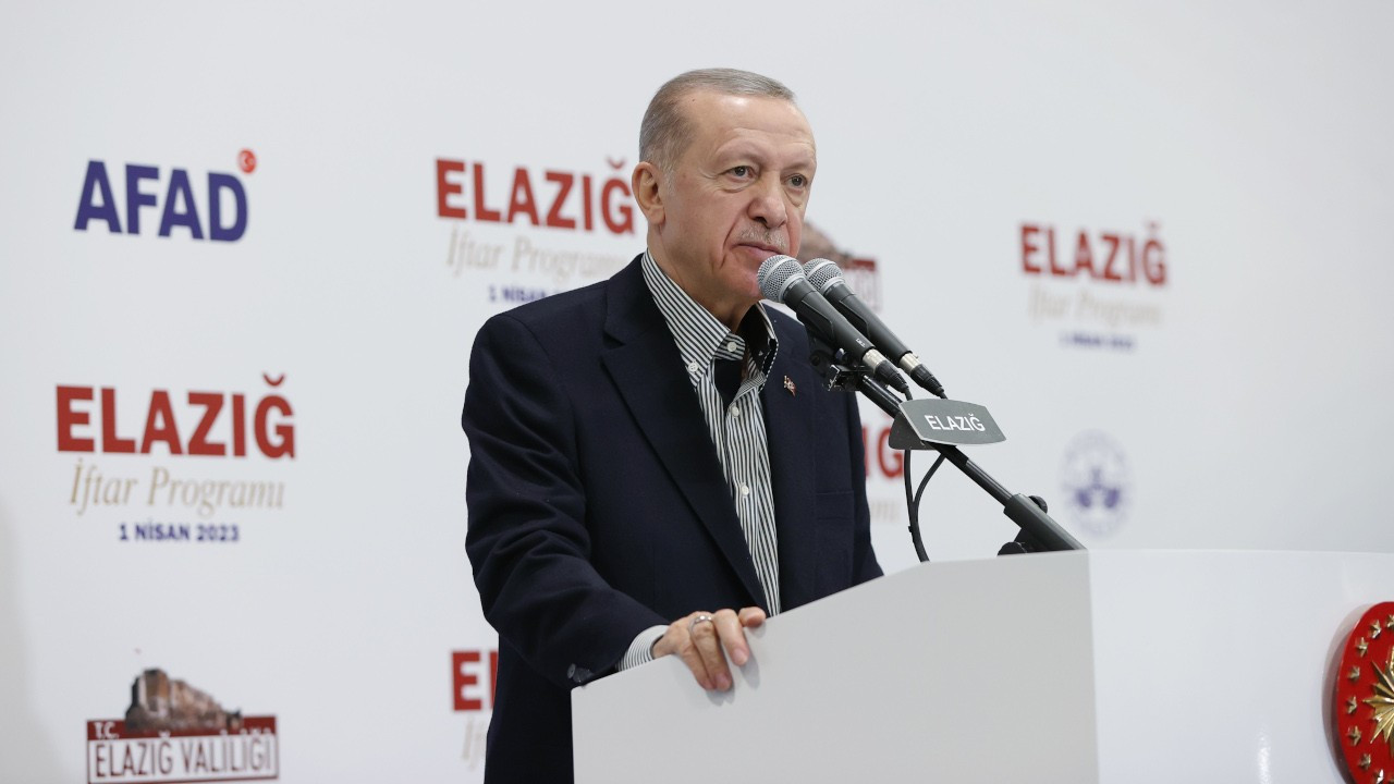 Erdoğan: Bir tarafta 'Yürü Kemal'i', öte tarafta 'Gel Muharrem' var, beri taraftakini saymaya gerek bile yok