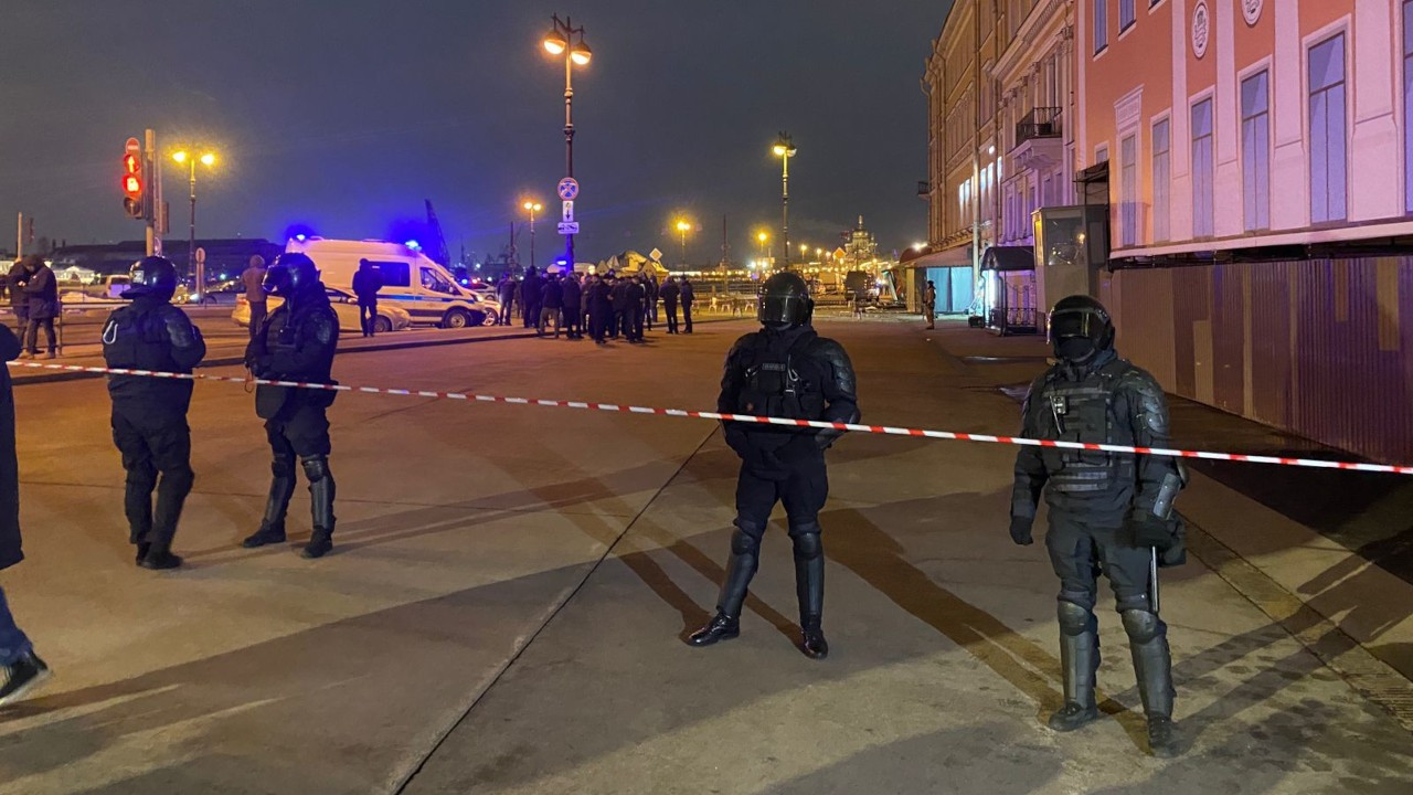 St. Petersburg'da patlama: Putin yanlısı yazar öldü, 16 kişi yaralandı