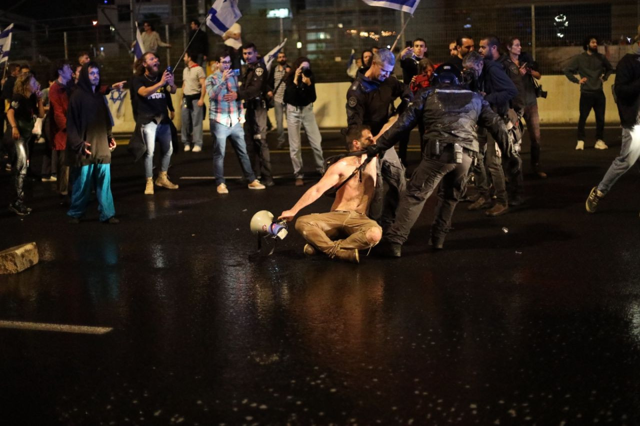 İsrail'de protestolar 13'üncü haftasında: 'Tehlike henüz geçmedi' - Sayfa 1