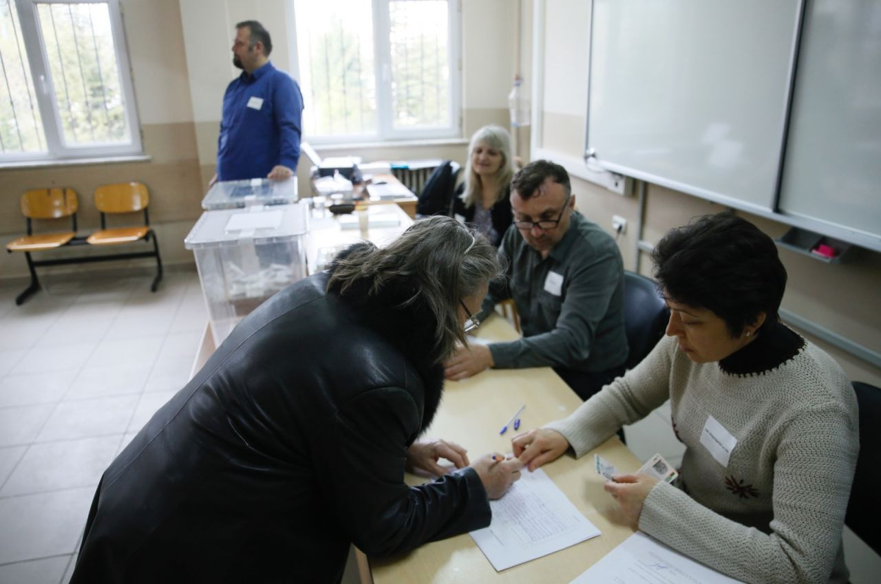 Bulgaristan'da genel seçim: Türkiye'de 162 noktada sandıklar kuruldu - Sayfa 2