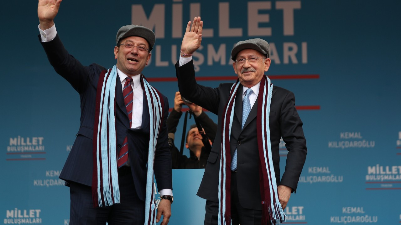 Kılıçdaroğlu ve İmamoğlu Trabzon'da: 'Bir, iki, üç, geliyor sakin güç'