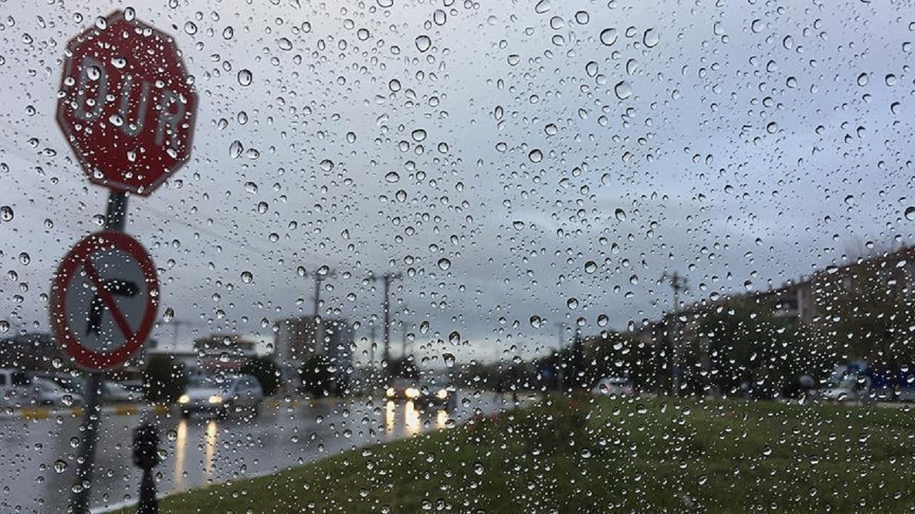 Meteoroloji'den 41 kente uyarı: Kuvvetli yağış ve fırtına bekleniyor
