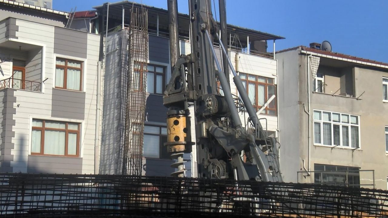 Üsküdar metro inşaatında kaza: Vinç zinciri yan binaya çarptı - Sayfa 3