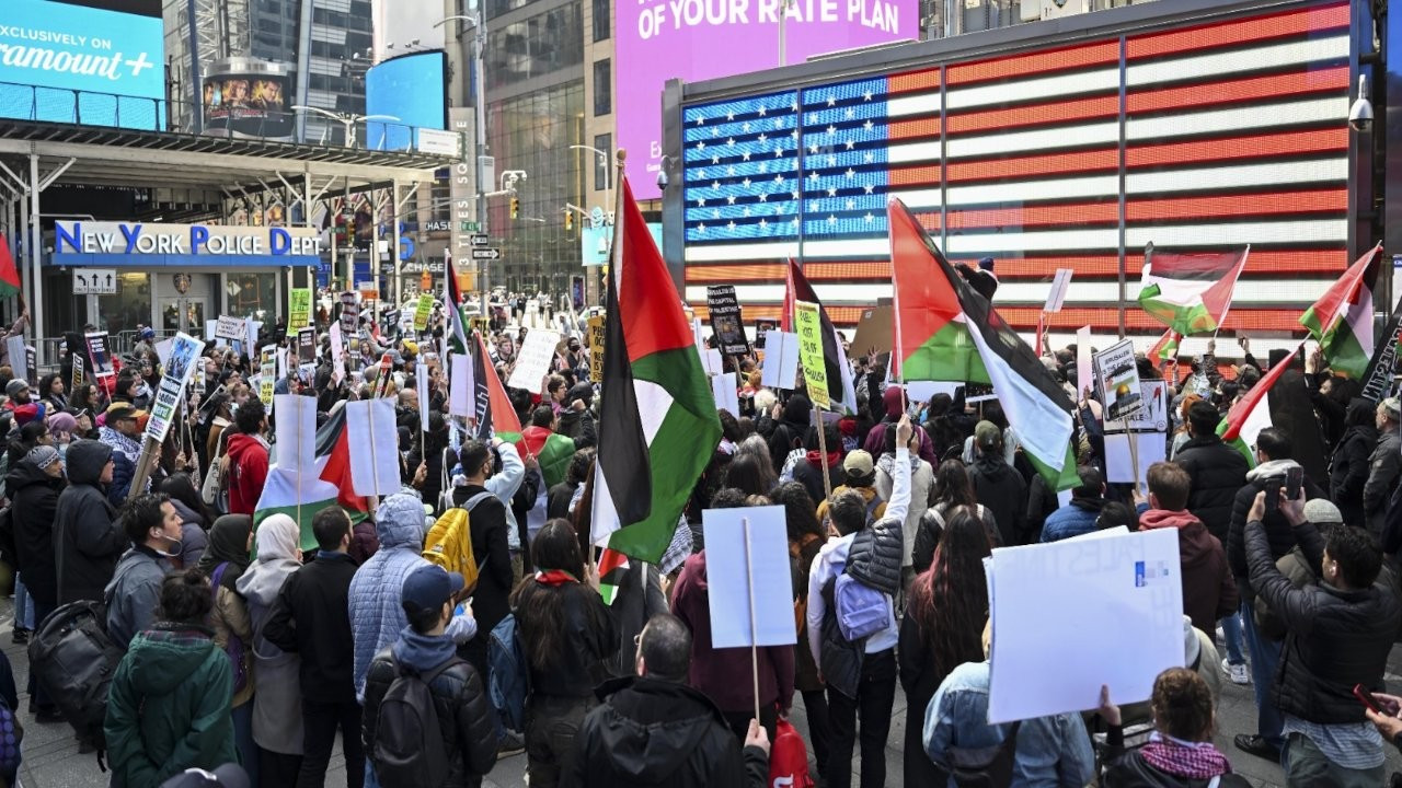 İsrail'in Mescid-i Aksa'ya saldırıları New York'ta protesto edildi
