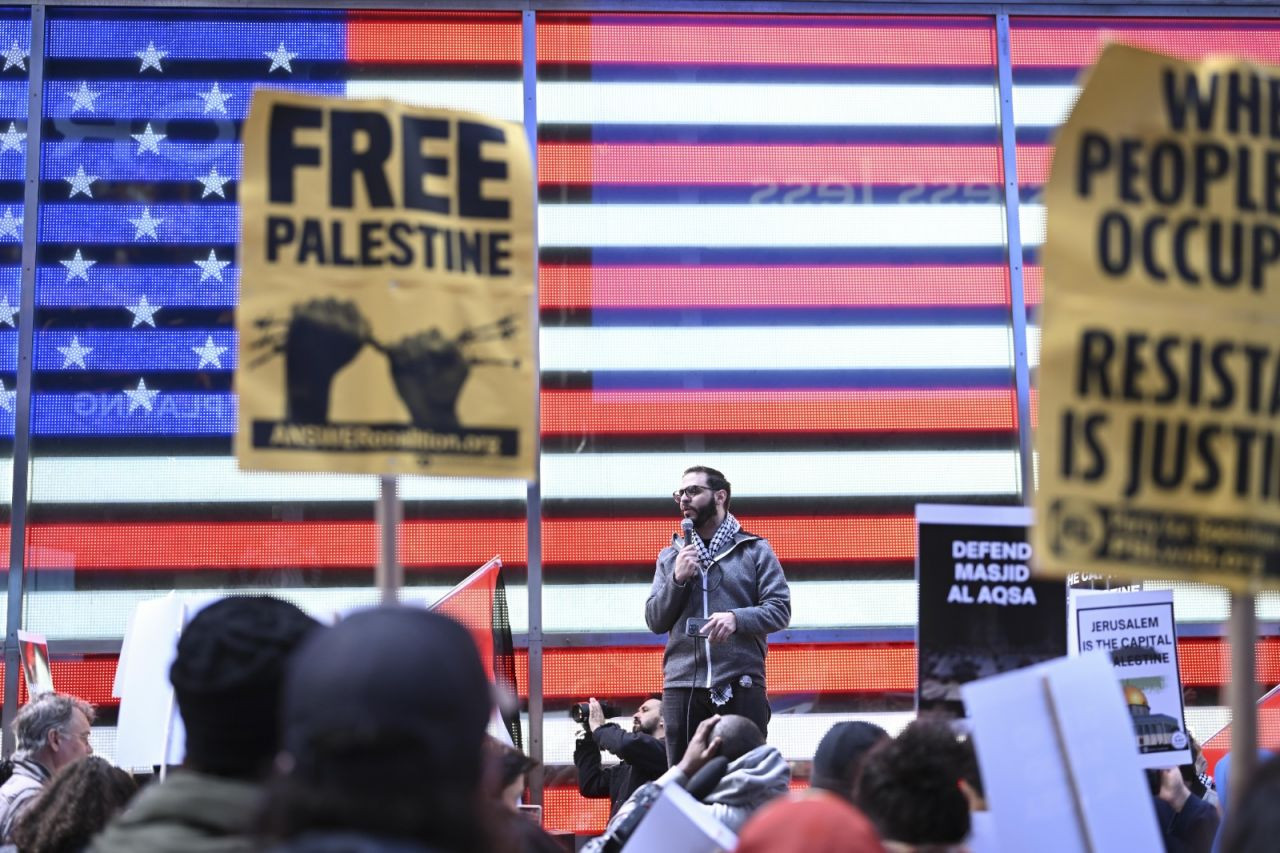 İsrail'in Mescid-i Aksa'ya saldırıları New York'ta protesto edildi - Sayfa 1