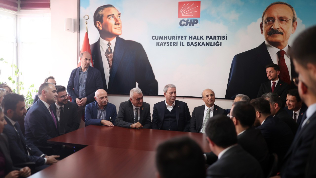 Hulusi Akar, CHP ve İYİ Parti il başkanlıklarını ziyaret etti