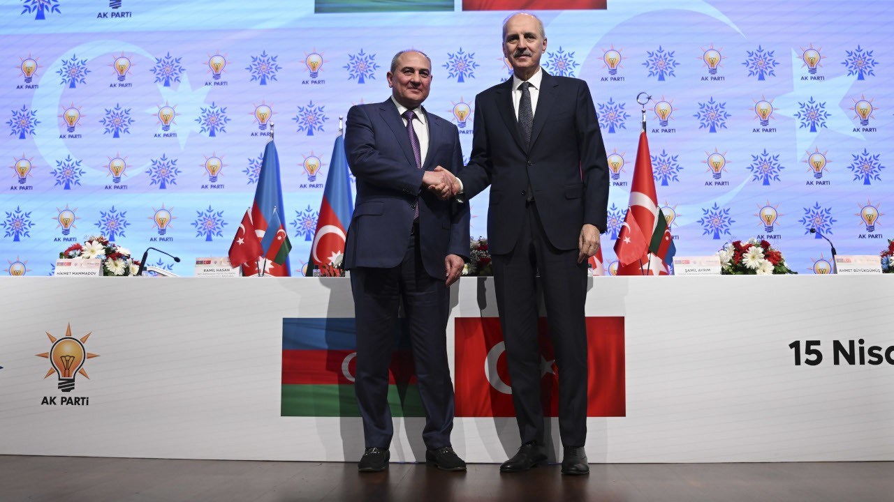İktidardaki Yeni Azerbaycan Partisi'nden AK Parti'ye destek ziyareti