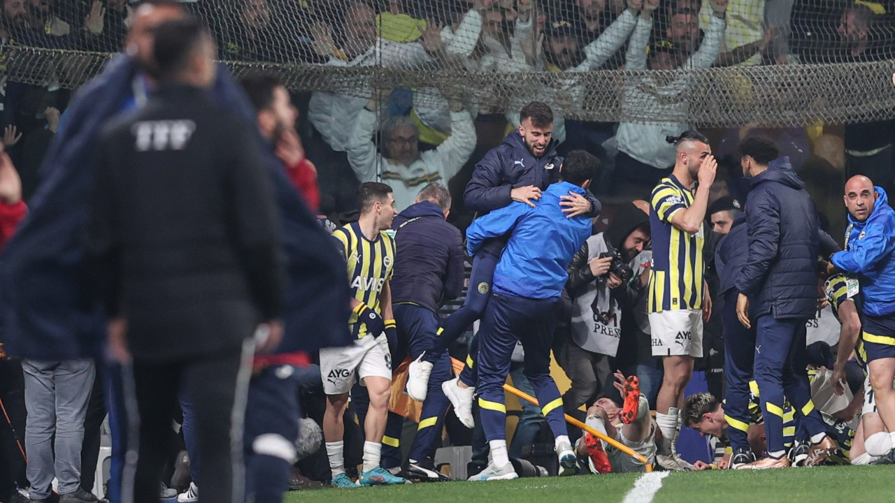 Fenerbahçe son dakikalarda geri döndü