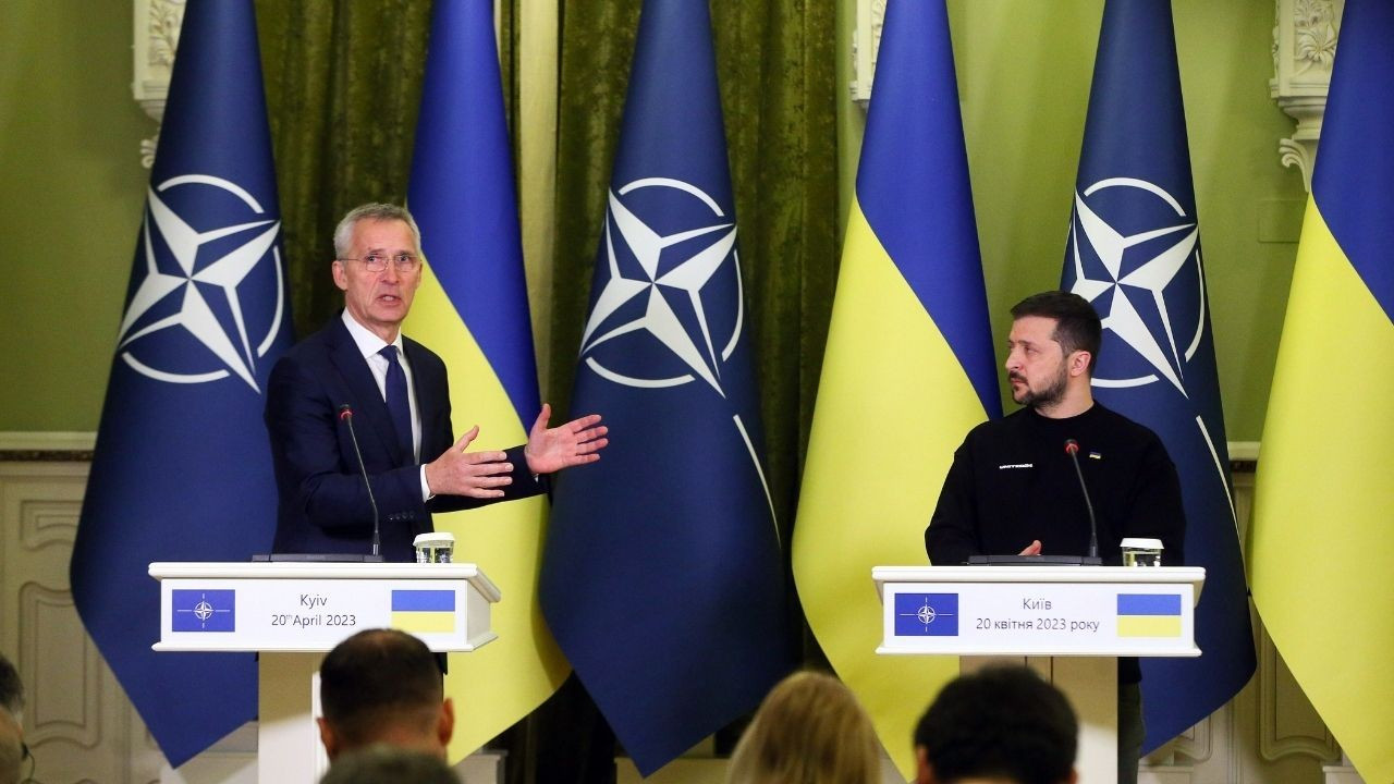 Stoltenberg, Kiev'de: 'Ukrayna'nın haklı yeri NATO'dur'