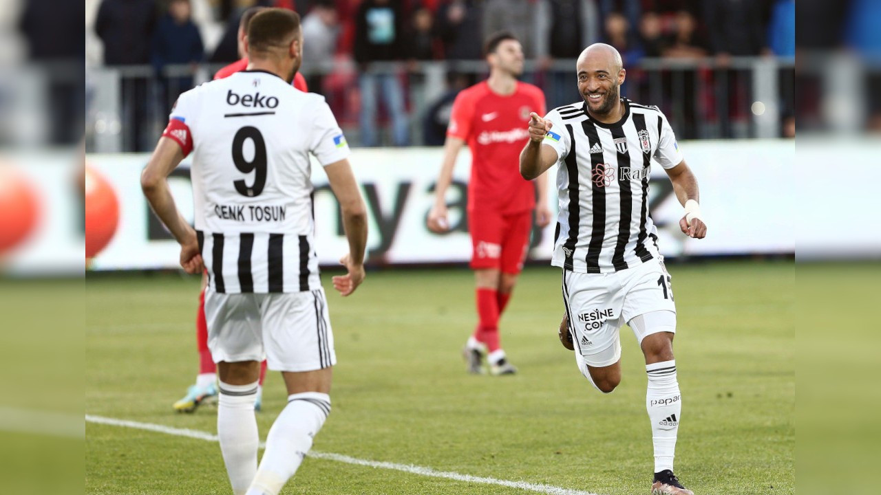 Beşiktaş Redmond ve Aboubakar'la yenilmezlik serisini 9 maça çıkardı
