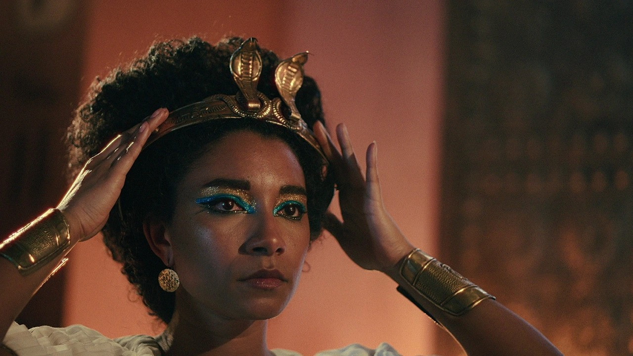 Kleopatra'yı siyah olarak gösteren Netflix belgeseline dava