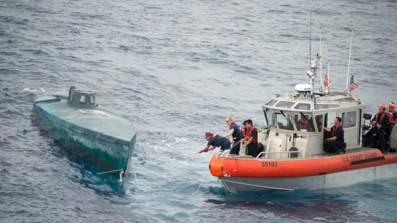 Avrupa'ya kokain taşıyan 'narko denizaltı' görüntülendi