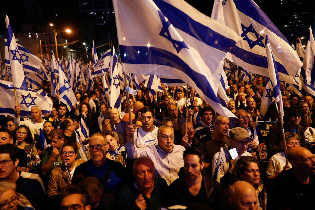 İsrail'de protestolar 16'ncı haftasında: Herzog'dan 'iç kriz' uyarısı - Sayfa 2