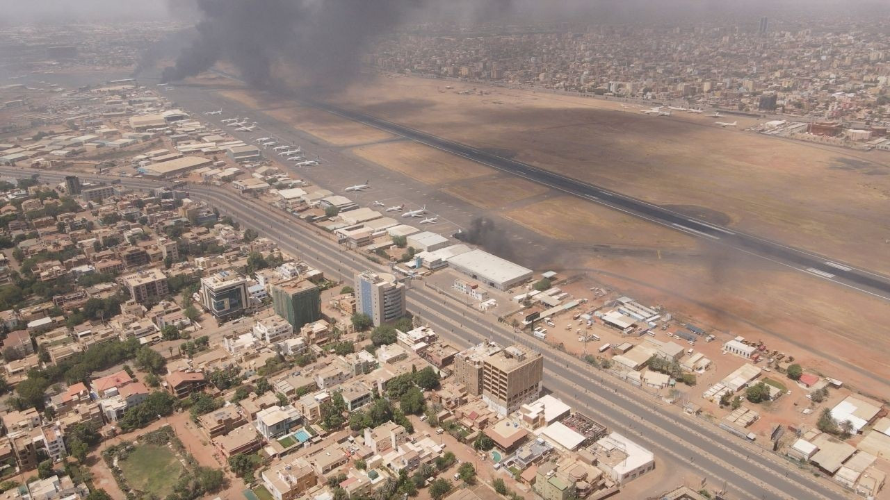 Sudan ordusu: HDK, Türkiye'nin tahliye uçağına ateş açtı