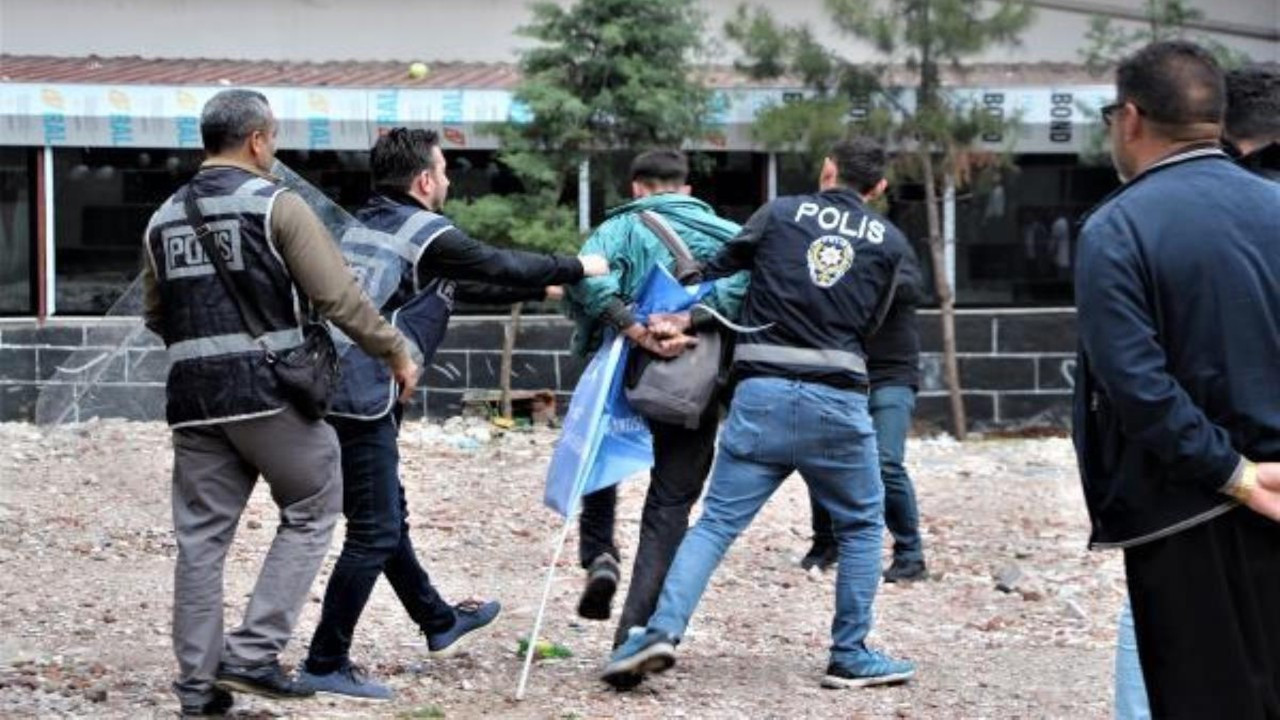 Diyarbakır'da tutuklananların sayısı 11'e yükseldi