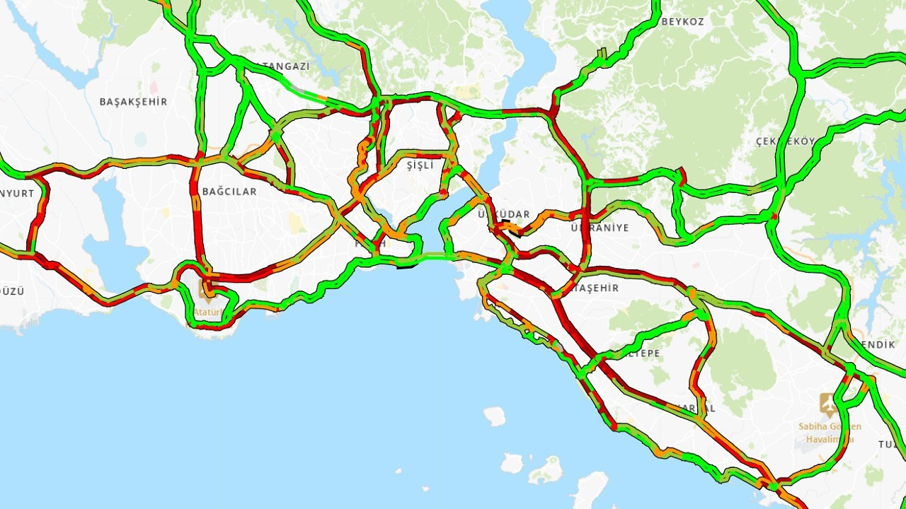 İstanbul'da trafik yoğunluğu yüzde 76'ya çıktı