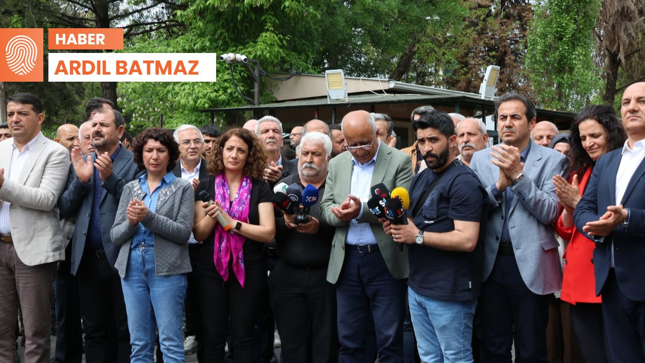 Diyarbakır gözaltılarına adliye önünde protesto: Bu esareti yıkacağız