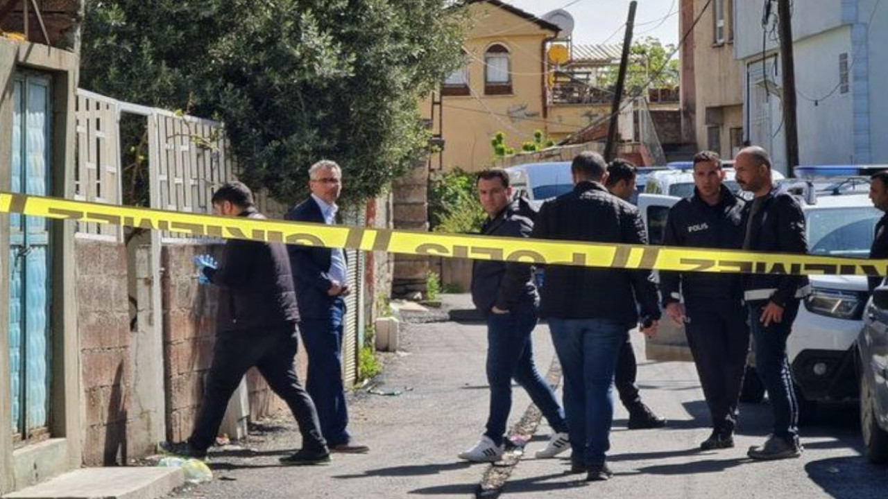 Diyarbakır'da cinayet: Polise gidip teslim oldu