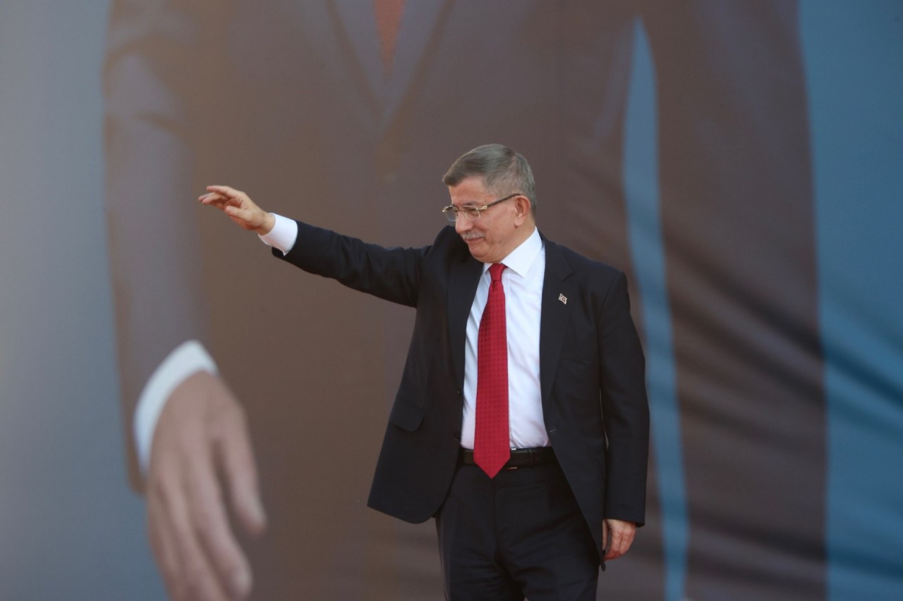 Millet İttifakı İzmir'de: 'Erdoğan ve arkadaşlarını da nezaketle emekli edeceğiz'