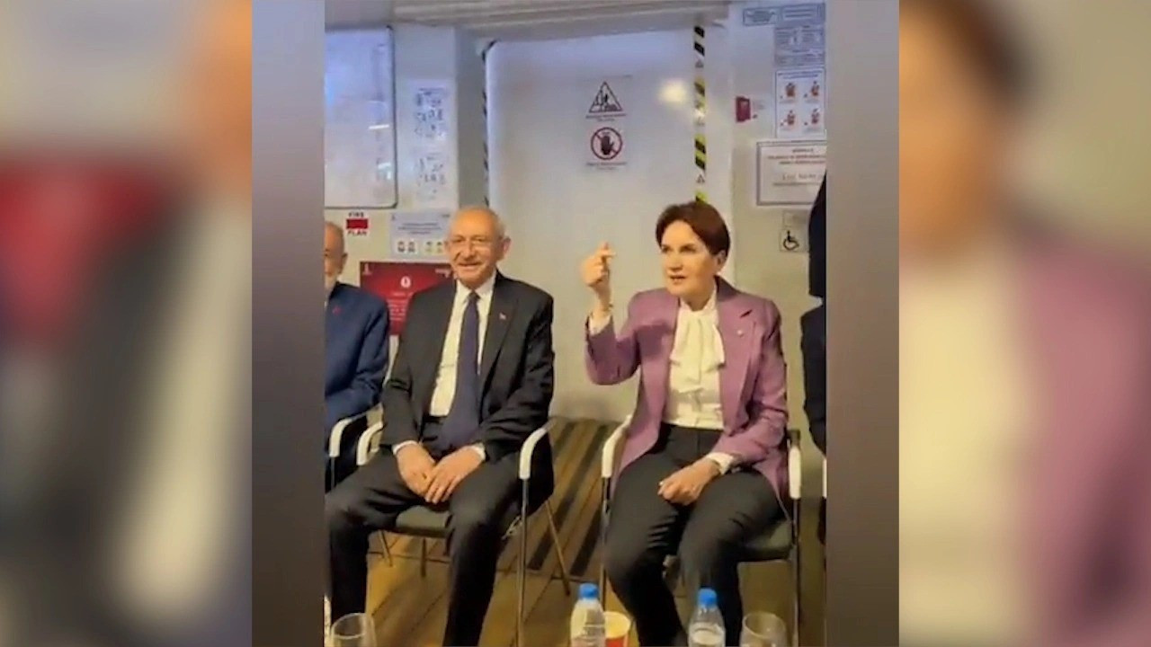 Akşener, gençlere 'Kore kalbi' yaptı: Oğlum ne hale koydunuz bizi yahu