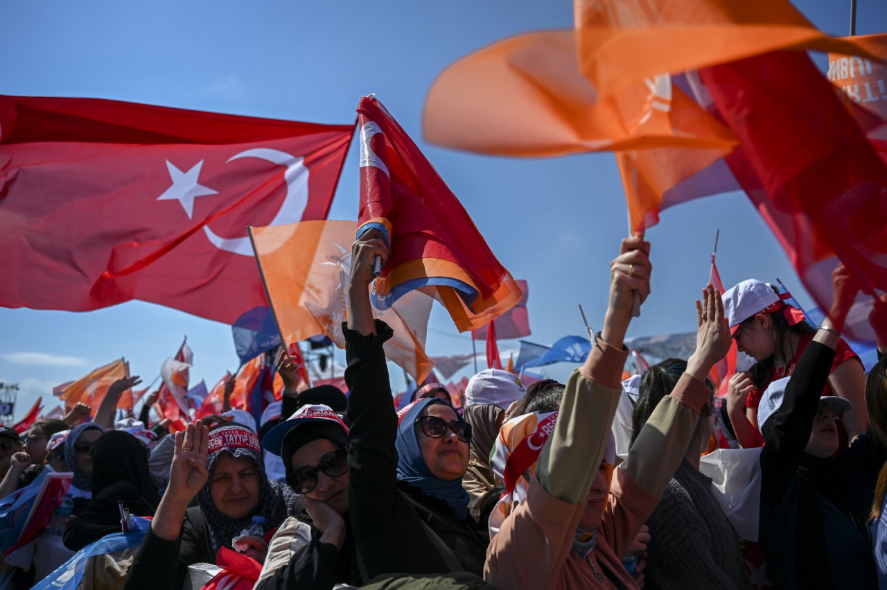 Cumhurbaşkanı Erdoğan AK Parti'nin İstanbul mitinginde konuştu: 'Resmi rakam 1 milyon 700 bin'