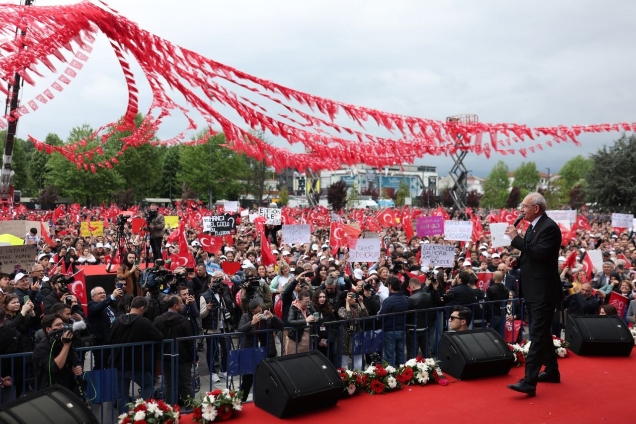 AK Parti’nin ‘kaleleri’nde mitingler: Bize Müslümanlığı onlar mı öğretecek? - Sayfa 1