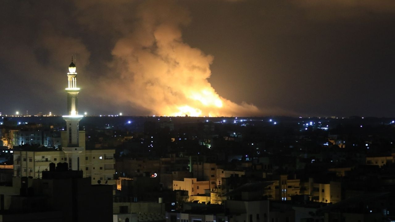 İsrail'den Gazze'ye hava saldırısı: 13 kişi hayatını kaybetti