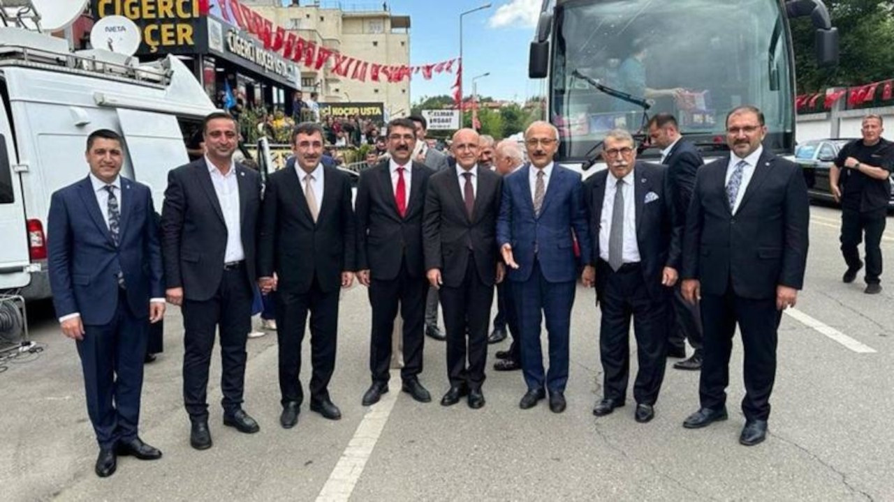 Mehmet Şimşek, Erdoğan’ın Batman mitingine katıldı