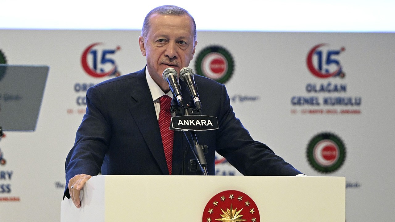 Erdoğan: En düşük memur maaşı 22 bin lira olacak