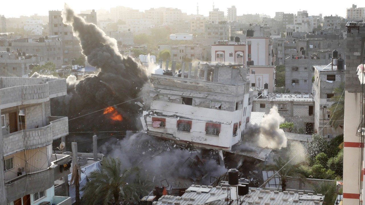Ateşkes yürürlüğe girdi, İsrail uçakları Gazze'yi bombaladı
