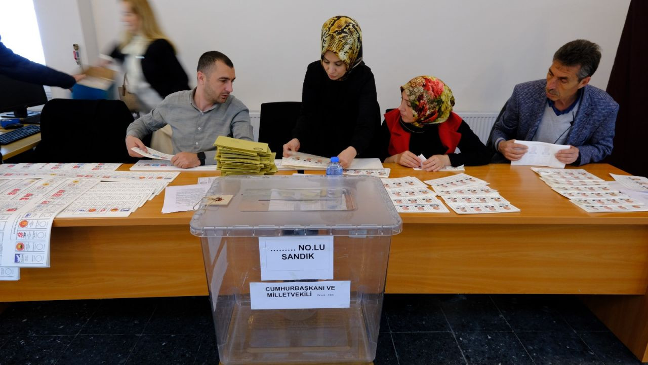 Seçime saatler kala son anket: AK Parti 7,9 puan oy kaybetti - Sayfa 2
