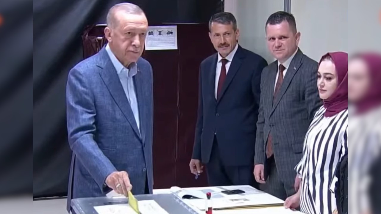Erdoğan oyunu kullandı: 'Herhangi sıkıntı yaşanmadan süreç devam ediyor'