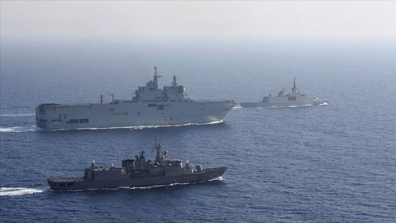 Kıbrıs'ta ABD ile savaş gemisi gerginliği