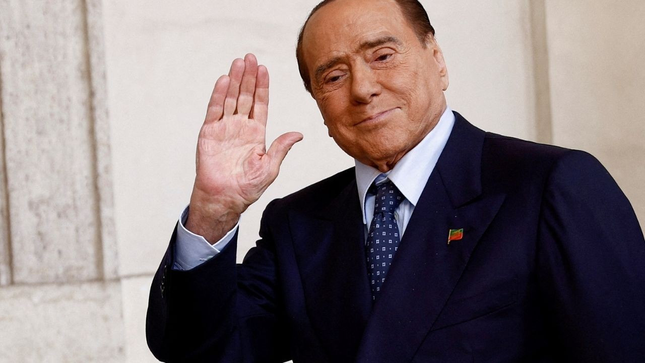 Silvio Berlusconi kimdir?