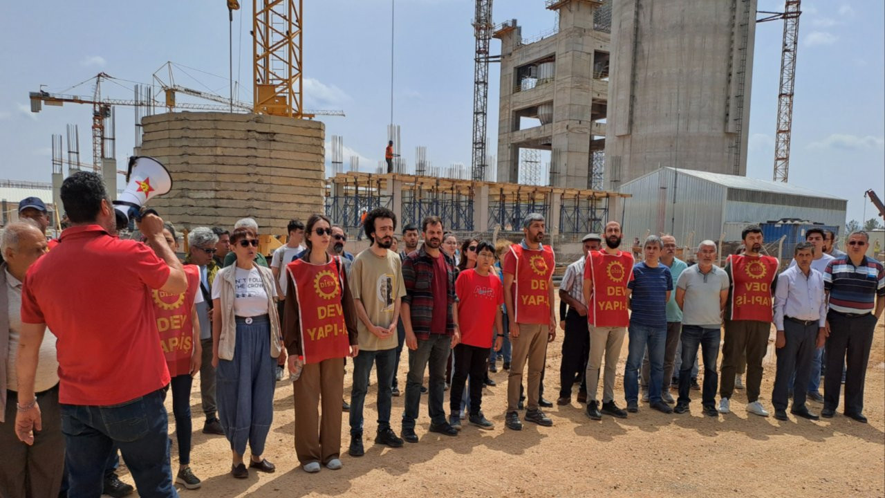 Menteşe'de çimento fabrikasında yaşanan iş cinayeti protesto edildi